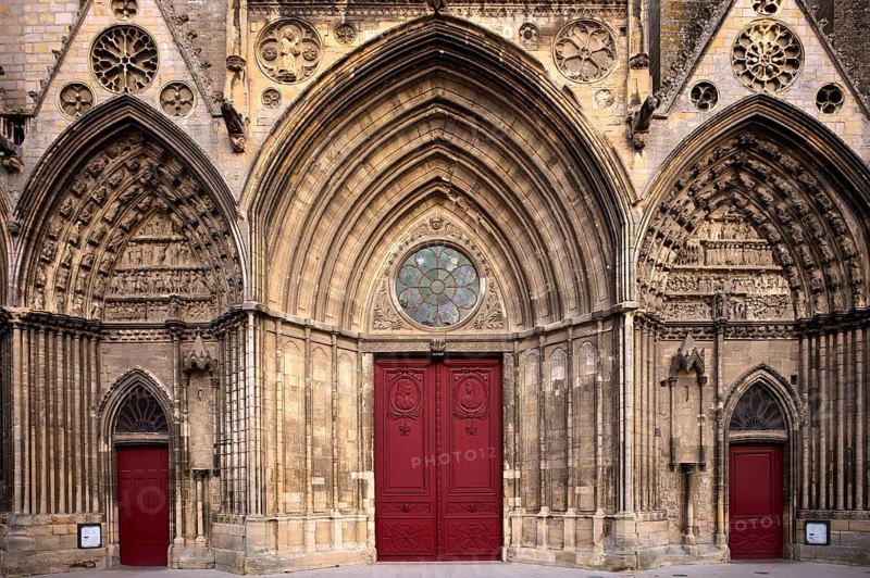 Main portal, side portal, west façade, Cathédrale Notre-Dame de Bayeux, Bayeux, Normandy, Calvados, France