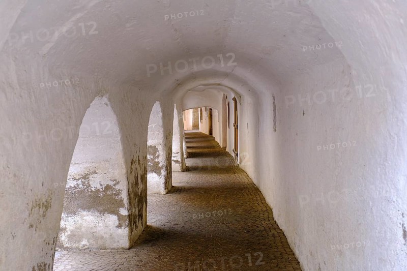 Laubengasse, Glurns, Vinschgau, South Tyrol, Italy