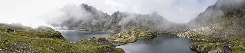 Mountain lakes Wangenitzsee and Kreuzsee, cloudy mountain peaks in the morning, Schober group, Hohe Tauern National Park, Carinthia, Austria