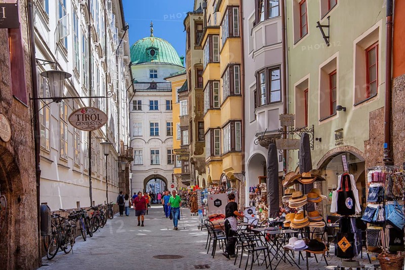 Hofgasse in the historic city centre with the Hofburg Imperial Palace, Innsbruck, Inntal, Tyrolean Alps, Tyrol, Austria