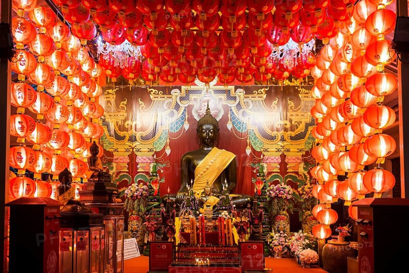 Wat Mangkon Kamalawat, Yaowarat Road, Chinatown, Bangkok, Thailand