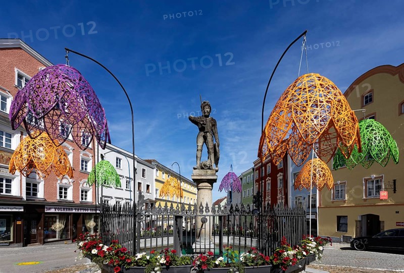 St George's Fountain, Lower Town Square, Schärding, Innviertel, Upper Austria, Austria