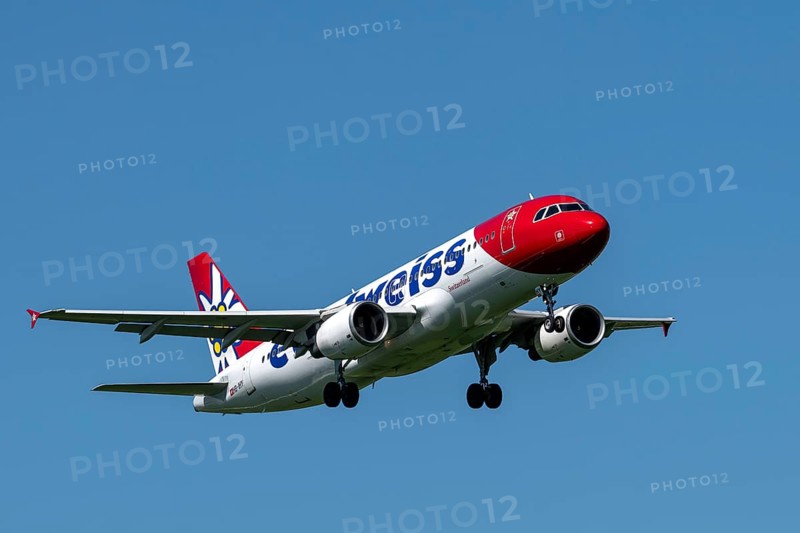 Aircraft Edelweiss Air, HB-IHY, Airbus A320-200