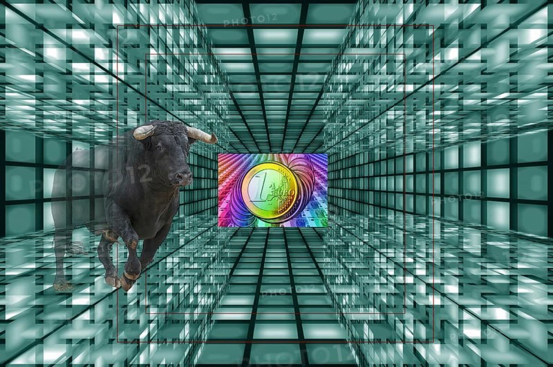 Symbol photo, bull as a sign of recovery, euro new reserve currency, dollar weakness, USA under Trump, financial economy, stock markets, rise, banks, money flows, money growth, euro policy, inflation, stagnation, international capital market, currency, ECB, euro, euro recovery, interest rates, company start-ups, unicorns, European Community, global economy, Germany