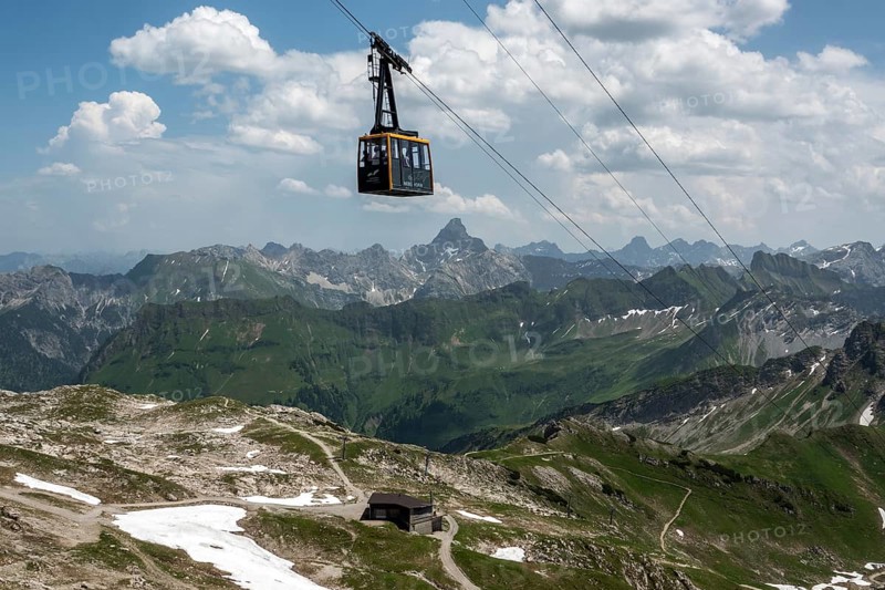 Gondola of the Nebelhorn cable car and view of the Allgäu Alps from the Nebelhorn, Hochvogel in the background, Oberstdorf, Oberallgäu, Allgäu, Bavaria, Germany