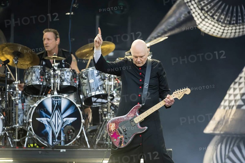 Jimmy Chamberlin (drummer) and Billy Corgan (singer) from The Smashing Pumpkins live on The Aghori Tour at the Zitadelle Spandau in Berlin on 06/08/2025
