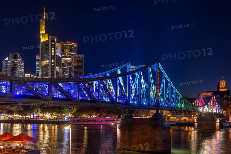 Frankfurt sets an example: The Eiserner Steg will shine in rainbow colours for Christopher Street Day (CSD) . Under the motto Never again silent - Frankfurt is loud, the Main metropolis will be celebrating this year's CSD for the first time from Thursday 17 to Sunday 20 July on the banks of the Main, Eiserner Steg, Frankfurt am Main, Hesse, Germany