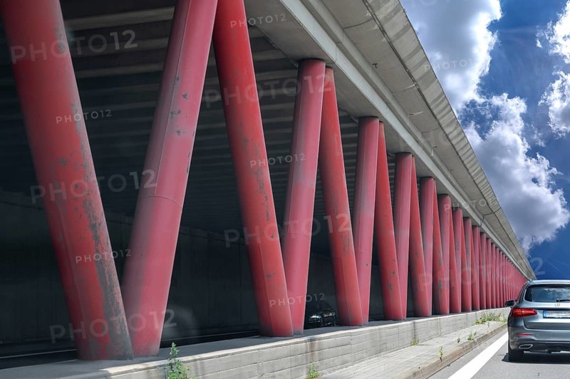 Gallery on the Ravensburg bypass on the A 89 motorway, Baden-Württemberg, Germany