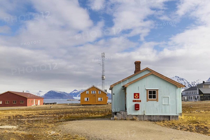 The world's northernmost postal station, wooden house, letterbox, Ny-Alesund, Spitsbergen, Svalbard