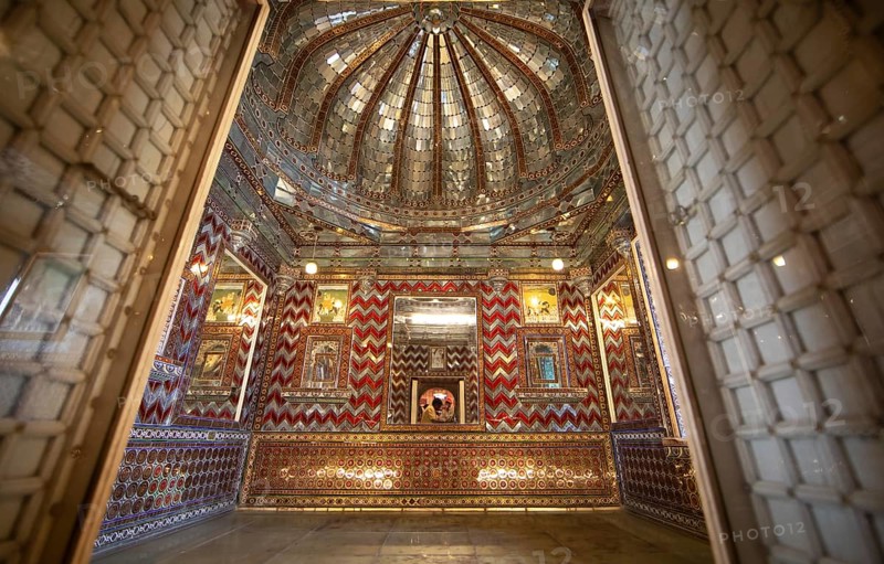 Hall of Mirrors in the City Palace Museum, City Palace, Udaipur, Rajasthan, India