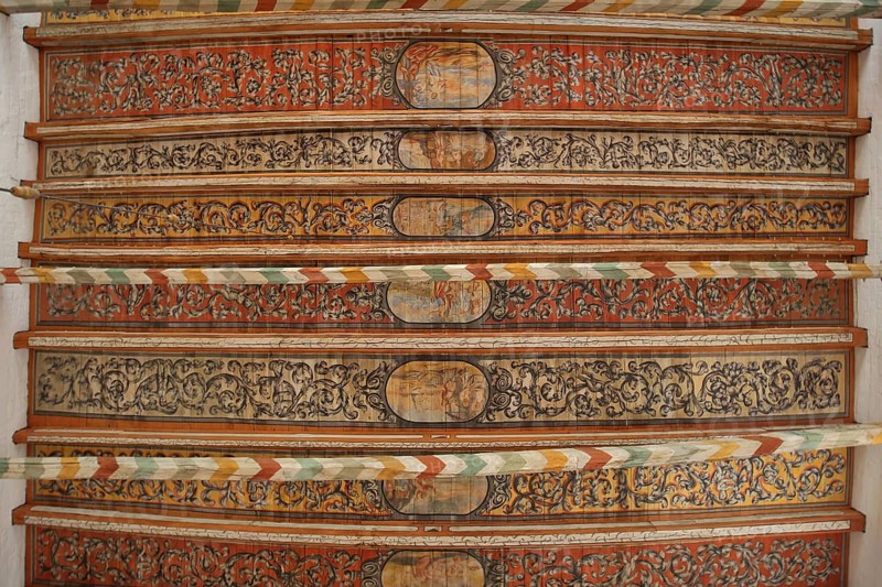 Wooden ceiling with wood carving and painting from the 17th century, interior view, wooden beams, view upwards, arts and crafts, art, decorations, Heiligen-Geist-Kirche, Wismar, Mecklenburg-Vorpommern, Germany