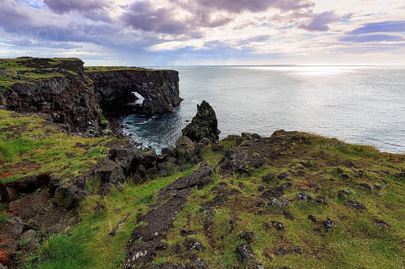 Black basalt cliffs, Svörtuloft cliffs, volcanic landscape, Skalasnagi, Öndverdarnes, Snaefellsjökull National Park, Iceland
