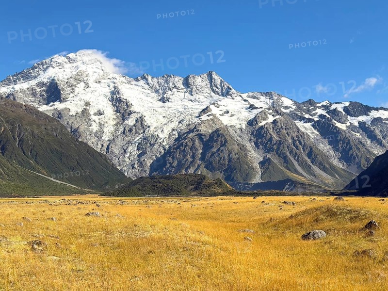 Access to the Hooker Valley Track hiking trail, Mount Cook National Park, South Island, New Zealand, Oceania