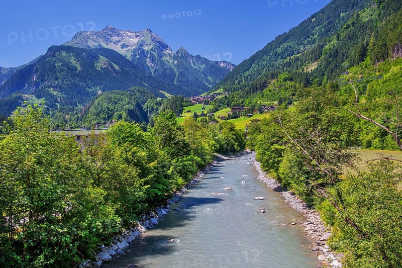 Stilluppbach with the Grinbergspitzen 2884m, Mayrhofen, Zillertal, Zillertal Alps, Tyrol, Austria