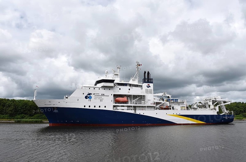 The French research vessel POURQUOI PAS in the Kiel Canal, Kiel Canal, Kiel Canal, Schleswig-Holstein, Germany