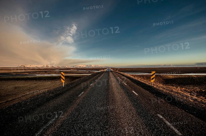 Ring Road, Glacier Vatnajökull, Sunset, Bridge, Winter, Cold, Iceland* Ring Road, Vatnajokul, Rocks, Sunset, Bridge, Cold, Iceland