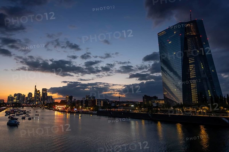 Under the direction of chief conductor Alain Altinoglu, the Hessian Radio Symphony Orchestra (hr) performs the Europa Open Air Concert on the banks of the River Main, near the Weseler Werft shipyard, in front of more than 10, 000 people, Weseler Wertf, Frankfurt am Main, Hesse, Germany