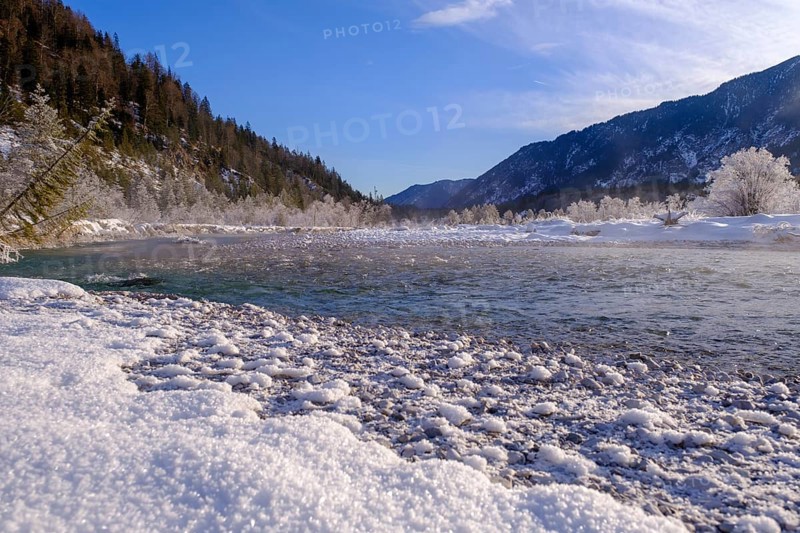 Winter on the young Isar between Wallgau and Vorderriss, Tölzer Land, Upper Bavaria, Bavaria, Germany