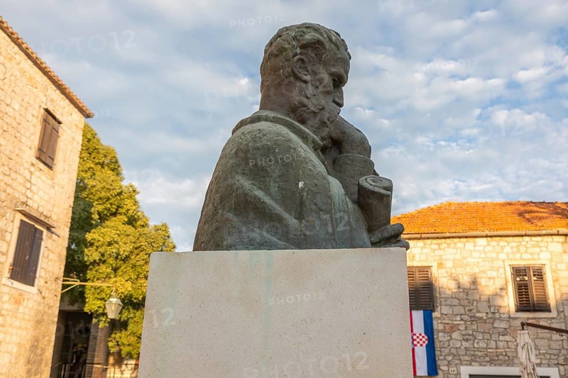 Monument to Petar Hektorovic, Starigrad, island of Hvar, Dalmatia, Croatia