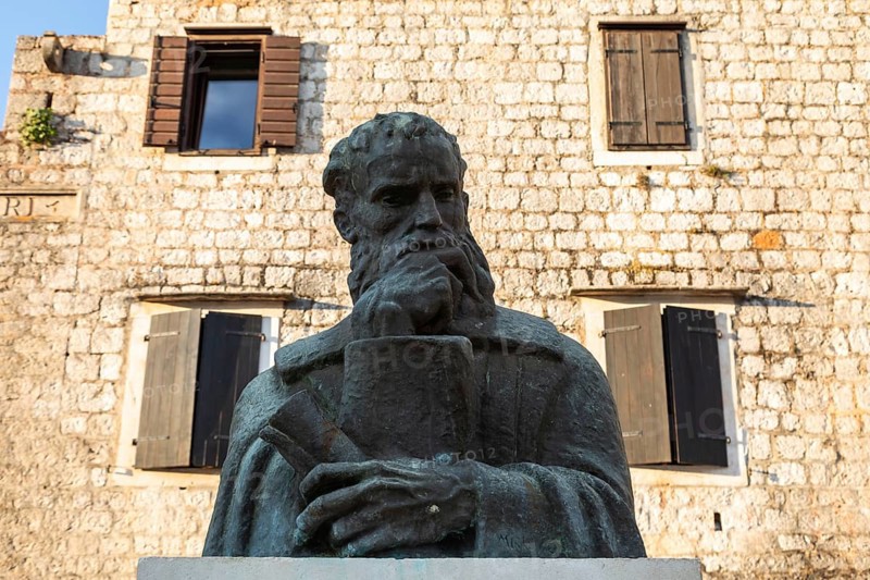 Monument to Petar Hektorovic, Starigrad, island of Hvar, Dalmatia, Croatia