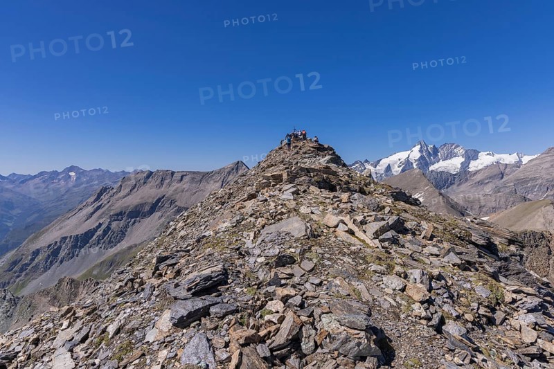 Landscape panorama, summit cross, Brennkogel, hiker, GroÃŸglockner, Pinzgau