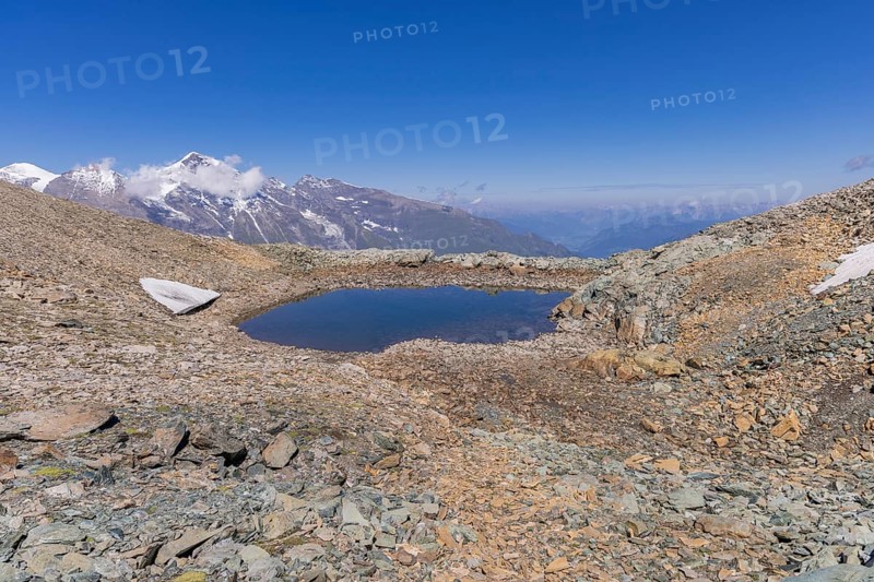 Landscape panorama, summit cross, Brennkogel, lake, GroÃŸglockner, Pinzgau