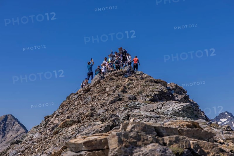 Landscape panorama, summit cross, Brennkogel, hiker, Glockner area, Pinzgau, summit book, photographer