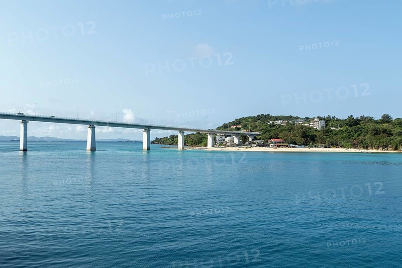 Architecture, Sesoko Bridge and Anchi-hama Beach, sandy beach of Sesoko-jima, Sesoko Island, Motobu, Kunigami District, Okinawa, Japan