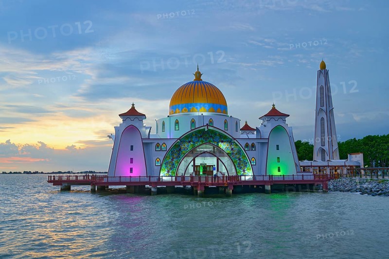 Malacca Straits or Selat Mosque at sunset, Malacca, Malaysia