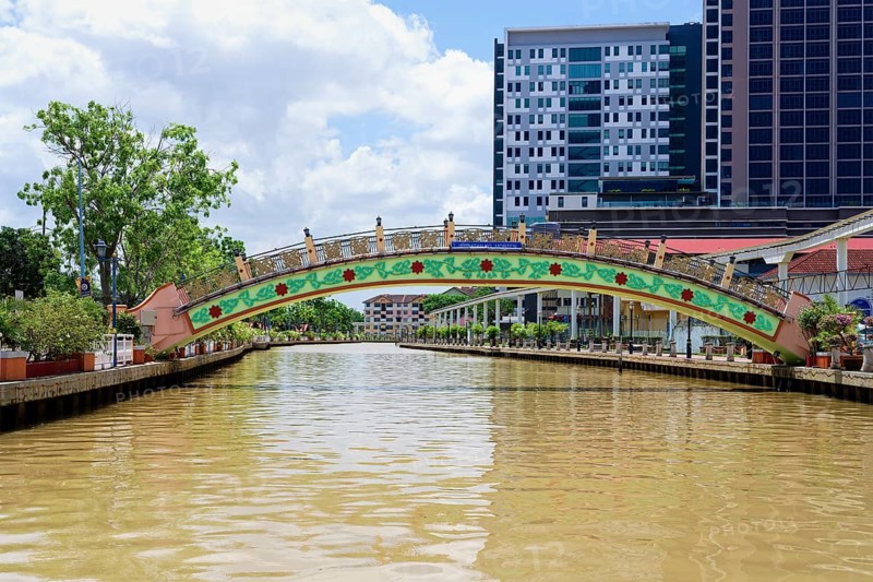 Jambatan Morten old bridge on the Malacca or Melaka river, Malacca, Malaysia