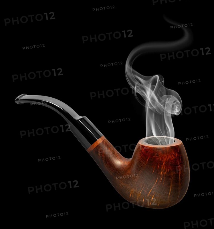 Smoking tobacco pipe made of briar wood in black back