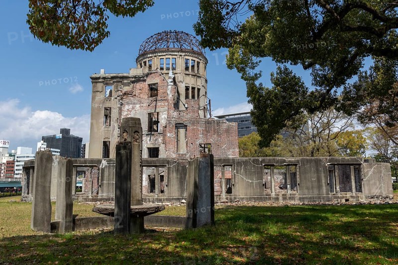 Atomic Bomb Dome, ruins of the former Chamber of Commerce and Industry building, landmark, UNESCO World Heritage Site, peace memorial and memorial to the victims of the atomic bombing of Hiroshima in the Peace Park, Naka Ward, Hiroshima, Japan
