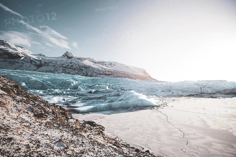 Glaciers, snow and silence in the sunlight. Svinafellsjökull, Golden Circle, Skaftafell, Iceland