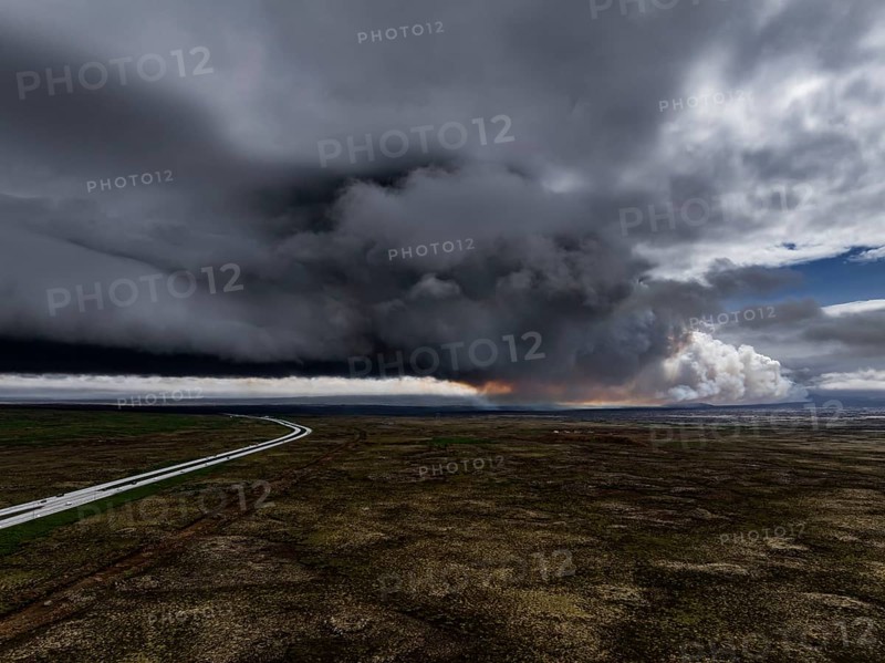 Volcano, volcanic eruption, ash cloud, road, aerial view, Sundhnúkur crater chain, July 2025, Reykjanes Peninsula, Iceland