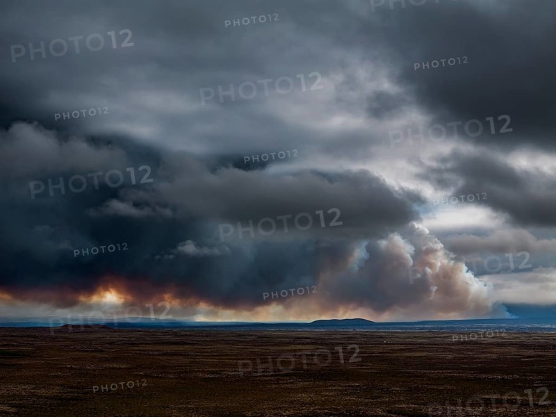 DefaultVolcano, volcanic eruption, ash cloud, aerial view, Sundhnúkur crater chain, July 2025, Reykjanes Peninsula, Iceland