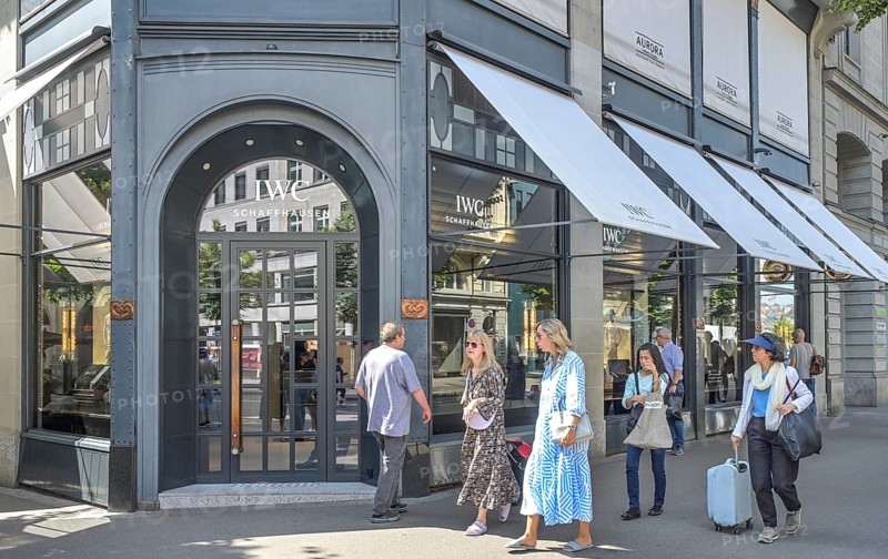 IWC Schaffhausen shop, shopping street, passers-by, Bahnhofstrasse, Zurich, Switzerland