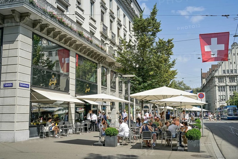 Cafe and chocolate shop Sprüngli, shopping street, passers-by, Bahnhofstrasse, Zurich, Switzerland