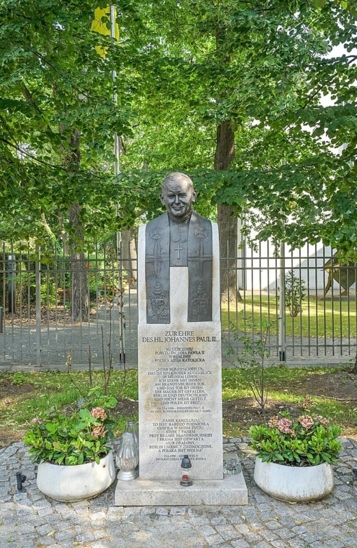 Monument to Pope John Paul II, Apostolic Nunciature, Vatican Embassy, Lilienthalstraße, Neukölln, Berlin, Germany