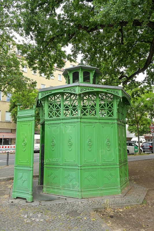 Toilet, urinal, Cafe Achteck, Karl-Marx-Straße, Neukölln, Berlin, Germany