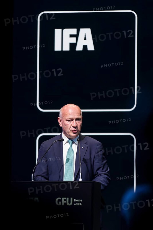 Kai Wegner (Governing Mayor of Berlin, CDU) speaks at the opening gala of the IFA consumer electronics exhibition in the CityCube, Berlin, 04/09/2025