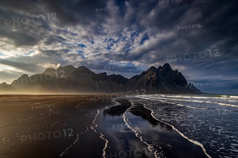 Mountains, mountain range, beach, sea, waves, surf, reflection, clouds, evening light, coast, summer, Vestrahorn, Stokksnes, Höfn, Iceland