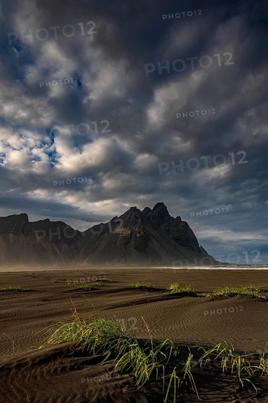 Mountains, mountain range, beach, sea, clouds, evening light, coast, summer, Vestrahorn, Stokksnes, Höfn, Iceland