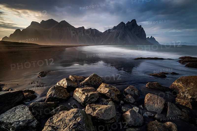 Mountains, mountain range, beach, sea, waves, surf, reflection, clouds, evening light, coast, summer, Vestrahorn, Stokksnes, Höfn, Iceland
