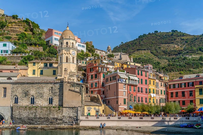 Scenery around Vernazza, a small town at a coastal area named Cinque Terre in Liguria, located in the northwest of Italy