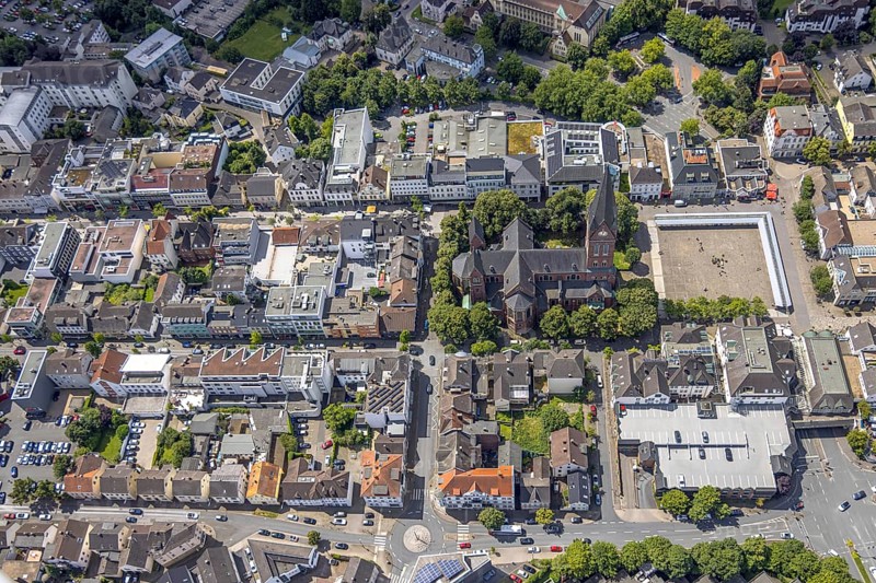 Aerial view, residential area on Hauptstrasse with St. Johannes Baptist Church, Neheim market, below roundabout on Möhnestrasse and Schobbostrasse, Neheim, Arnsberg, Sauerland, North Rhine-Westphalia, Germany, residential area, Hauptstrasse, St. Johannes Baptist Church, church, roundabout, Möhnestrasse, Schobbostrasse, city, architecture, building, street network, urban, summer, daylight, infrastructure, city centre, traffic, religion, landmark, residential buildings, town planning, landscape, urban environment, European