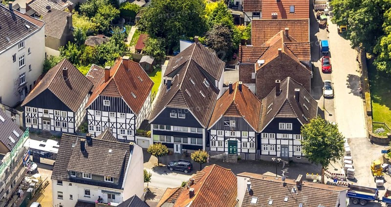 Aerial view, housing estate and half-timbered houses at the corner of Mendener Straße and Fresekenplatz, Neheim, Arnsberg, Sauerland, North Rhine-Westphalia, Germany, DE, Europe, aerial view, aerial photography, aerial photography, Ruhr area, overview, bird's-eye view, birds-eyes view, overview