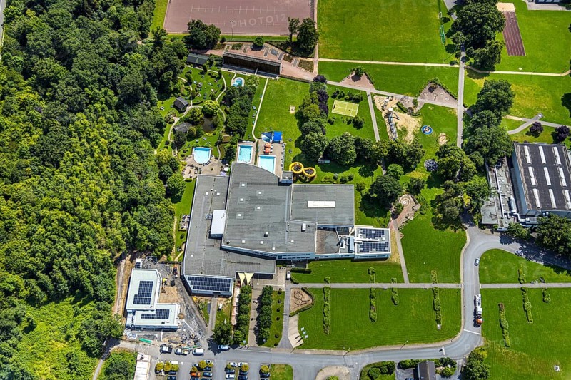 Aerial view, Solepark Große Wiese Freizeitbad Naß, sunbathing lawn and swimming pool, graduation house saltworks, Hüsten, Arnsberg, Sauerland, North Rhine-Westphalia, Germany, DE, Europe, aerial view, aerial photography, aerial photography, Ruhr area, overview, bird's eye view, birds-eyes view, overview