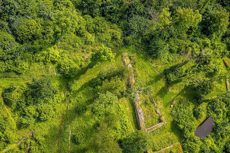 Aerial view, castle ruin resp. Remains of the Rüdenburg (also Alte Grafenburg or Alte Burg) on the Römerberg in the forest area, Obereimer, Arnsberg, Sauerland, North Rhine-Westphalia, Germany, castle ruins, Rüdenburg, Alte Grafenburg, old castle, Römerberg, forest area, historical, ruins, remains, medieval, architecture, landscape, forest, nature, hill, green, trees, building, tourism, sight, culture, monument, bird's eye view, wooded, history, castle, German, travelling, summer, pines, path, hiking trail, brick
