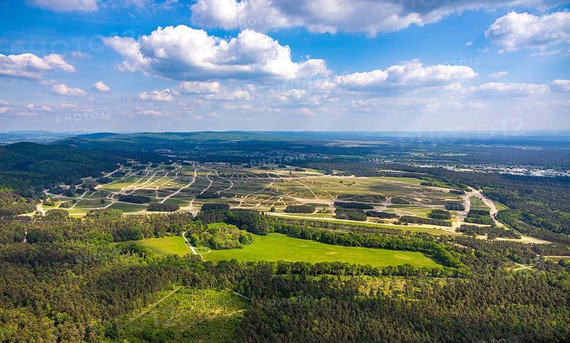 Aerial view, Augustdorf dune field, Senne nature reserve NSG, heathland, distant view and blue sky with clouds, Währentrup, Oerlinghausen, East Westphalia, North Rhine-Westphalia, Germany, Senne nature reserve, NSG, distant view, blue sky, clouds, nature, protected area, dunes, landscape, ecology, environment, outdoors, daylight, daytime, contrast, sky, flora, vastness, peace, naturalness, conservation, green spaces, open land, grassland, ecosystem, biodiversity, horizon