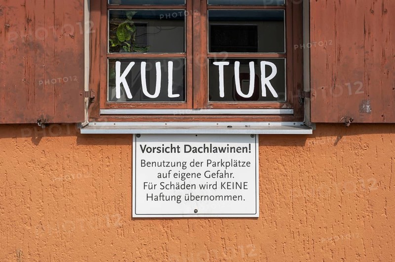 Window and warning sign Caution-roof-law, Allgäuhalle, Kempten, Allgäu, Bavaria, Germany